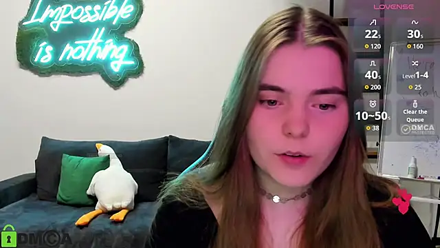 Snapshot of MiraaBloom chatting on November 2025 02:04:01 PM MiraaBloom online show from November 2025 02:04:01 PM