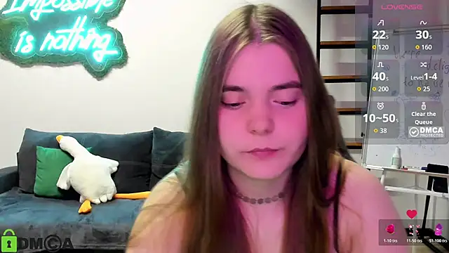 Snapshot of MiraaBloom chatting on November 2025 02:17:01 PM MiraaBloom online show from November 2025 02:17:01 PM