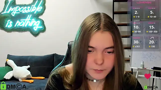 Snapshot of MiraaBloom chatting on November 2025 02:22:01 PM MiraaBloom online show from November 2025 02:22:01 PM