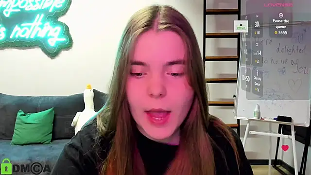 Snapshot of MiraaBloom chatting on November 2025 02:19:01 PM MiraaBloom online show from November 2025 02:19:01 PM