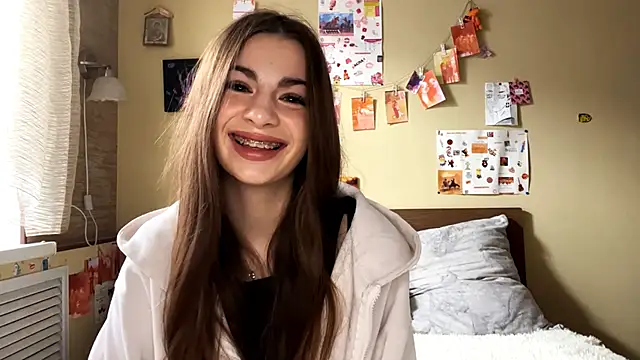 Snapshot of TheRealAnna chatting on October 2025 08:38:01 AM TheRealAnna online show from October 2025 08:38:01 AM