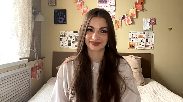 Snapshot of TheRealAnna chatting on October 2025 08:26:01 AM TheRealAnna online show from October 2025 08:26:01 AM