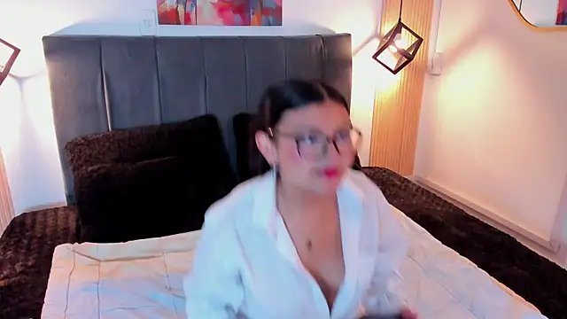 Snapshot of Teffa_bloom chatting on November 2025 07:14:02 PM Teffa bloom online show from November 2025 07:14:02 PM