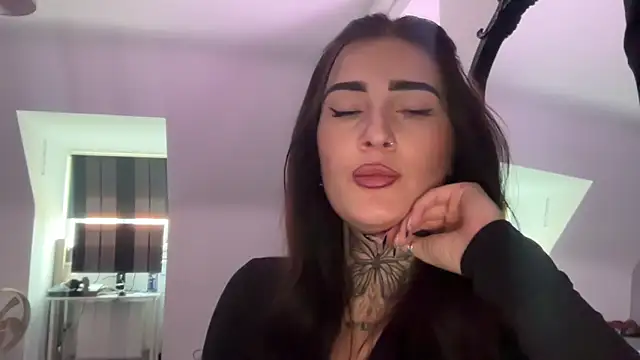 CleoStarr444 online show from October 2025 10:49:01 AM