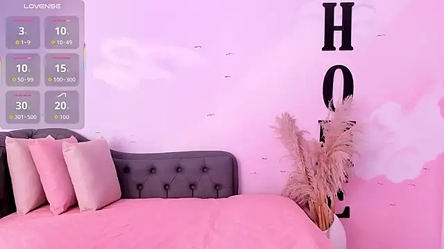 Snapshot of gracehall_1 chatting on November 2025 01:15:02 PM gracehall 1 online show from November 2025 01:15:02 PM