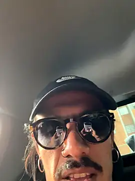 Snapshot of caiiobahia chatting on November 2025 10:09:02 PM caiiobahia online show from November 2025 10:09:02 PM