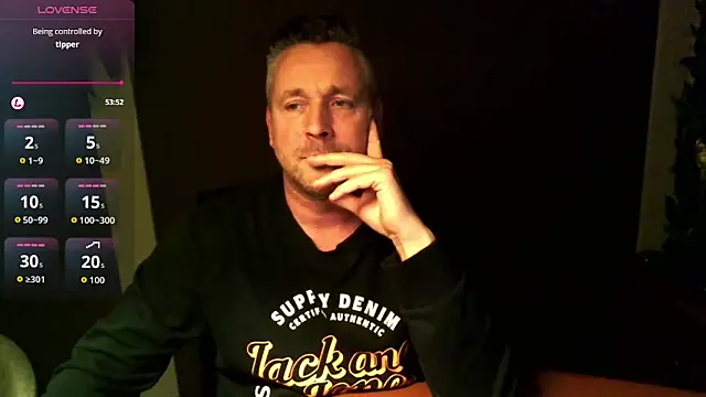 Woody Longbong online show from November 2025 05:34:02 PM