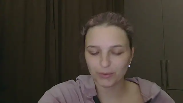 Snapshot of ElisSky301 chatting on December 2025 08:47:02 PM ElisSky301 online show from December 2025 08:47:02 PM