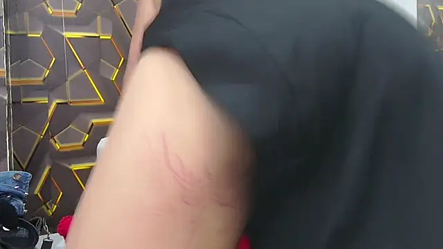 ashely 7 online show from October 2025 06:31:01 PM