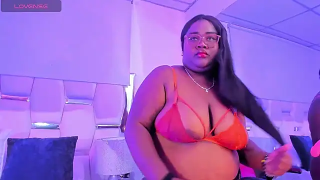 Snapshot of Britanny-Jhonsons chatting on October 2025 10:32:02 PM Britanny-Jhonsons online show from October 2025 10:32:02 PM