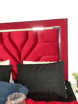 Snapshot of NataliaaMiller_ chatting on November 2025 12:50:02 PM NataliaaMiller online show from November 2025 12:50:02 PM