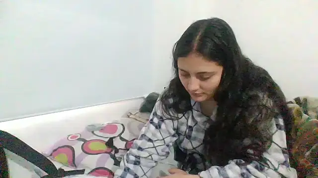 Snapshot of Layla_Latina chatting on November 2025 09:51:02 PM Layla Latina online show from November 2025 09:51:02 PM