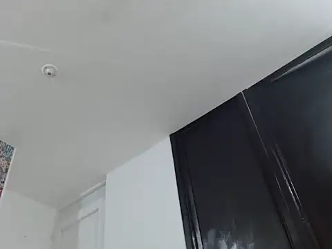 Snapshot of Barbiefox4 chatting on November 2025 06:12:01 AM Barbiefox4 online show from November 2025 06:12:01 AM