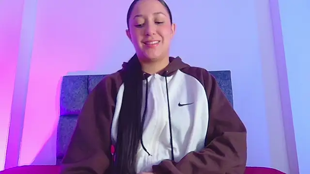 Snapshot of kittymonroe1 chatting on December 2025 06:26:01 PM kittymonroe1 online show from December 2025 06:26:01 PM