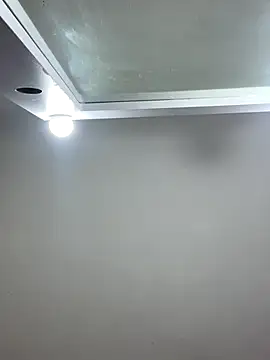 Snapshot of Selena_Roa chatting on November 2025 12:47:01 PM Selena Roa online show from November 2025 12:47:01 PM