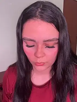 Snapshot of Selena_Roa chatting on November 2025 09:09:01 PM Selena Roa online show from November 2025 09:09:01 PM