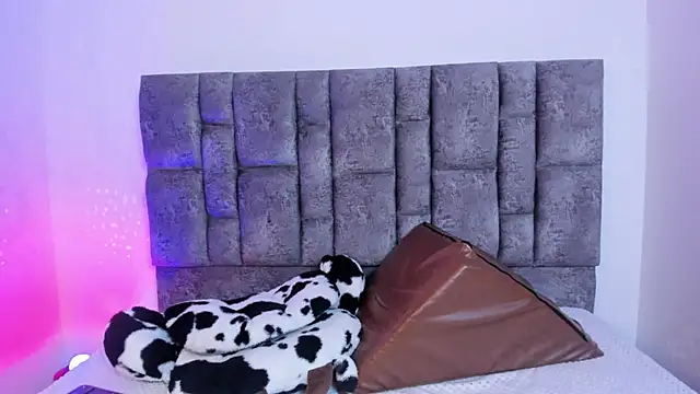 Snapshot of miah_storm chatting on November 2025 02:21:01 AM miah storm online show from November 2025 02:21:01 AM