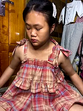 Snapshot of Junny211 chatting on October 2025 06:46:01 AM Junny211 online show from October 2025 06:46:01 AM