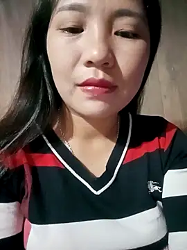 Snapshot of -Lanaa- chatting on November 2025 07:26:01 PM -Lanaa- online show from November 2025 07:26:01 PM