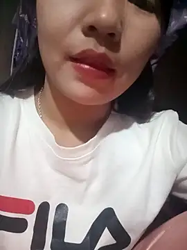 Snapshot of -Lanaa- chatting on November 2025 06:19:02 PM -Lanaa- online show from November 2025 06:19:02 PM