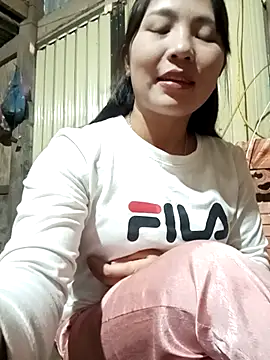 Snapshot of -Lanaa- chatting on November 2025 06:24:02 AM -Lanaa- online show from November 2025 06:24:02 AM