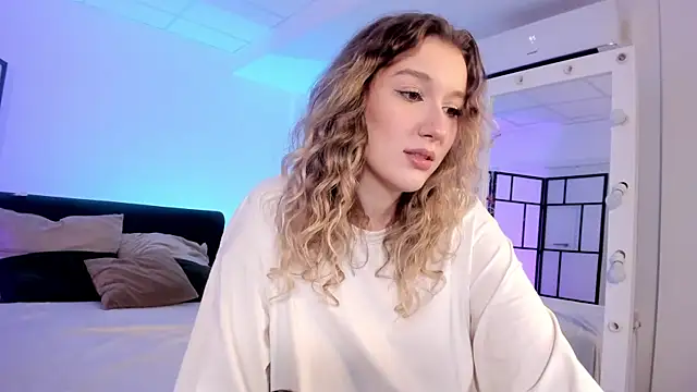 Snapshot of Synrix chatting on October 2025 07:34:02 AM Synrix online show from October 2025 07:34:02 AM