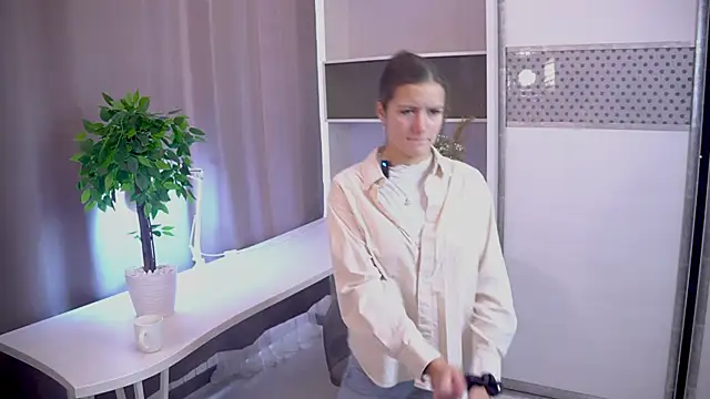 KeshaRachi online show from October 2025 03:14:01 AM