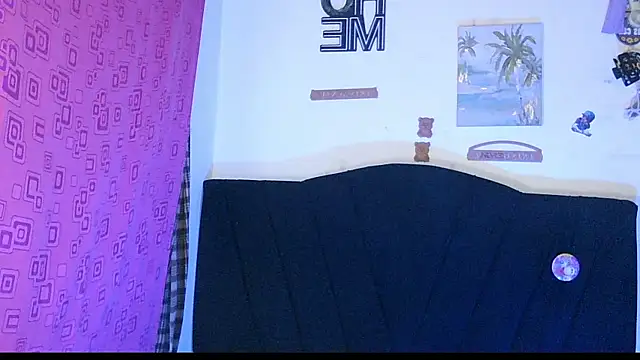 Snapshot of ReferredArtwork chatting on November 2025 11:37:02 PM ReferredArtwork online show from November 2025 11:37:02 PM