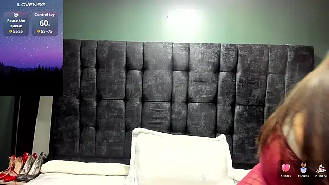 Alice  Morgan  online show from October 2025 12:09:01 PM