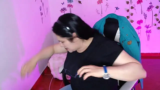 Snapshot of jenny__666 chatting on December 2025 07:40:02 PM jenny 666 online show from December 2025 07:40:02 PM