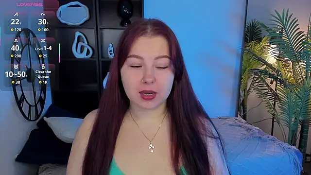 Snapshot of EffyBlush chatting on November 2025 01:33:01 PM EffyBlush online show from November 2025 01:33:01 PM