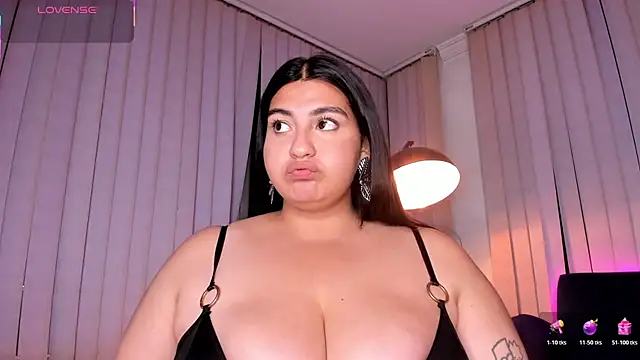 Snapshot of kendra_crow chatting on November 2025 01:20:02 AM kendra crow online show from November 2025 01:20:02 AM