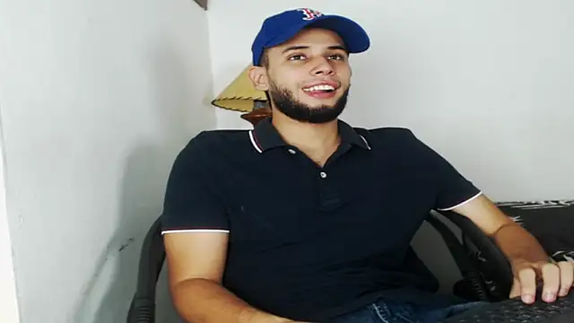 Snapshot of Maxcole_07 chatting on November 2025 08:44:01 PM Maxcole 07 online show from November 2025 08:44:01 PM