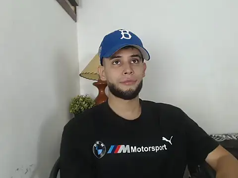 Snapshot of Maxcole_07 chatting on November 2025 10:48:02 PM Maxcole 07 online show from November 2025 10:48:02 PM