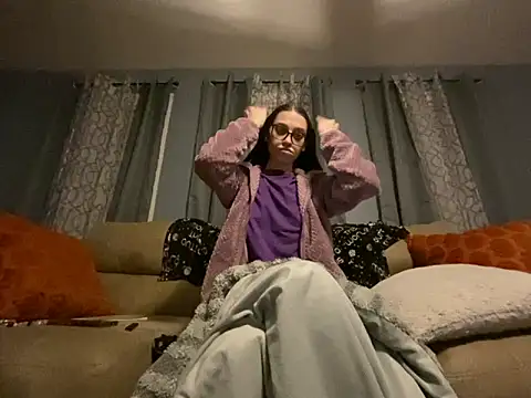 Snapshot of Xx_badjourneys_xX chatting on October 2025 06:34:01 AM Xx badjourneys xX online show from October 2025 06:34:01 AM