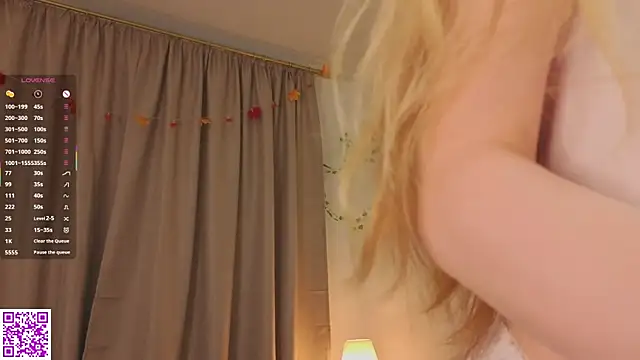 Snapshot of KissyCloud chatting on November 2025 08:25:02 AM KissyCloud online show from November 2025 08:25:02 AM