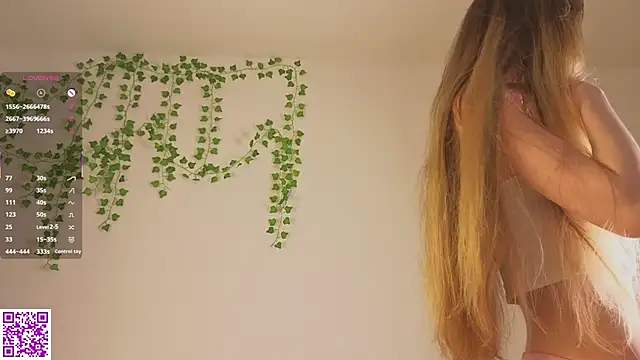 Snapshot of KissyCloud chatting on November 2025 09:07:02 AM KissyCloud online show from November 2025 09:07:02 AM