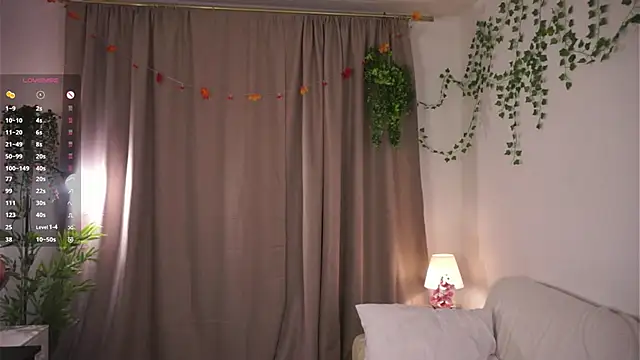 Snapshot of KissyCloud chatting on November 2025 09:35:01 AM KissyCloud online show from November 2025 09:35:01 AM