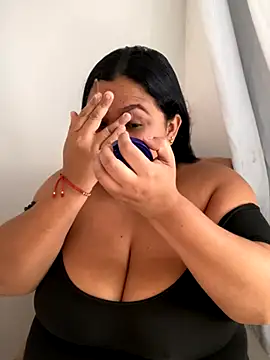 Snapshot of jasminboobs_ chatting on November 2025 01:24:03 PM jasminboobs online show from November 2025 01:24:03 PM