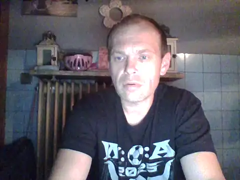 Snapshot of tommy3300 chatting on October 2025 03:51:02 AM tommy3300 online show from October 2025 03:51:02 AM