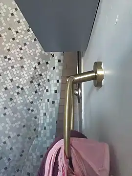 BulbasaurIsmettv online show from October 2025 03:35:01 PM