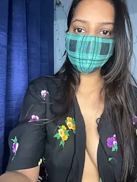 Snapshot of Cute_Marina chatting on November 2025 05:38:01 PM Cute Marina online show from November 2025 05:38:01 PM