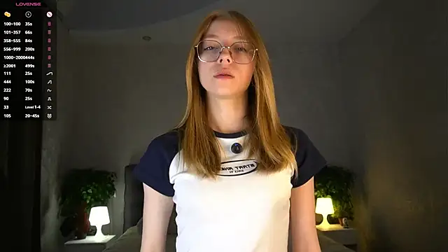 Snapshot of BarbaraViggiani chatting on November 2025 03:23:02 PM BarbaraViggiani online show from November 2025 03:23:02 PM