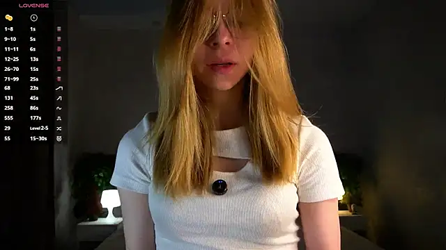 Snapshot of BarbaraViggiani chatting on November 2025 05:00:02 PM BarbaraViggiani online show from November 2025 05:00:02 PM