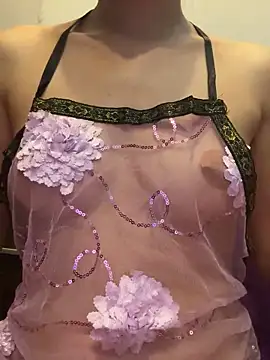 Snapshot of Emily-y chatting on November 2025 01:34:02 PM Emily-y online show from November 2025 01:34:02 PM