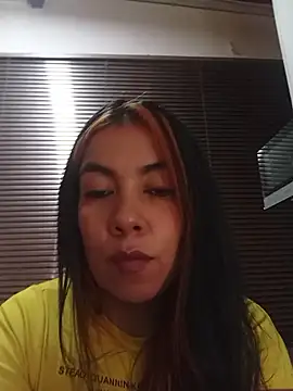 Snapshot of lili_hiugs chatting on November 2025 02:45:02 AM lili hiugs online show from November 2025 02:45:02 AM