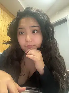 Snapshot of miomyao chatting on December 2025 05:17:02 AM miomyao online show from December 2025 05:17:02 AM