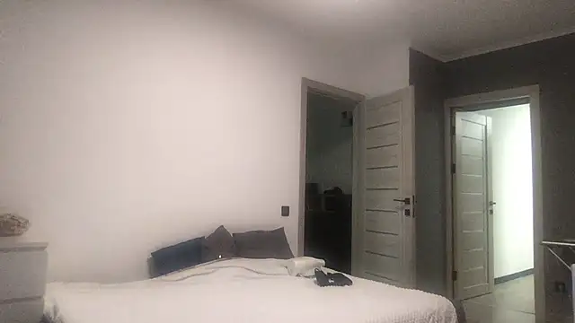 DollyRoma online show from October 2025 09:24:01 AM