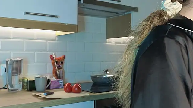 Snapshot of CasandraMickell chatting on November 2025 09:24:02 PM CasandraMickell online show from November 2025 09:24:02 PM