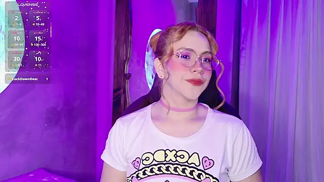 Snapshot of sussiestrawberry chatting on November 2025 10:15:01 AM sussiestrawberry online show from November 2025 10:15:01 AM